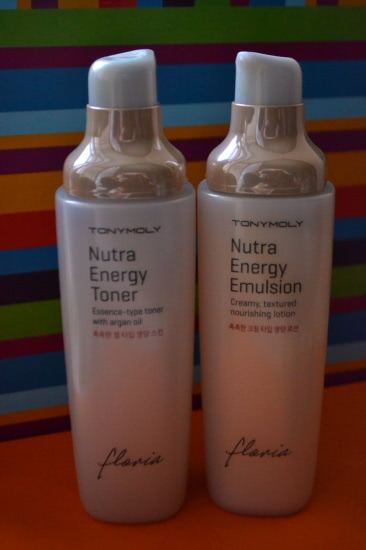 Пережить зиму: Tony Moly Floria Nutra Energy Toner и Tony Moly Floria Nutra Energy Emulsion