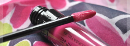 Розовое желе Gosh Volume Lip Shine в оттенке Raspberry Galore