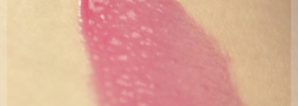 Розовое желе Gosh Volume Lip Shine в оттенке Raspberry Galore