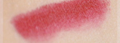 Контурный карандаш для губ Bourjois Levres Contour Edition Lip Liner в оттенке 07 Cherry boom boom. Прекрасная пара для красных помад