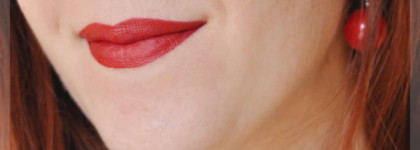 Контурный карандаш для губ Bourjois Levres Contour Edition Lip Liner в оттенке 07 Cherry boom boom. Прекрасная пара для красных помад