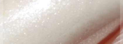 Подтаявший снег. Лак для ногтей China Glaze Nail Lacquer with Hardeners №1145 Dandy Lyin’ Around