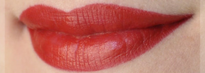 Две красные помады. Rimmel Lasting Finish Lipstick в оттенке 164 Tantrum и Lamel Professional Intense Color Lipstick в оттенке 06