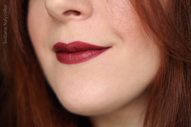 Вино Богов. Помада Maybelline Color Sensational из серии Matte в оттенке 975 Divine Wine