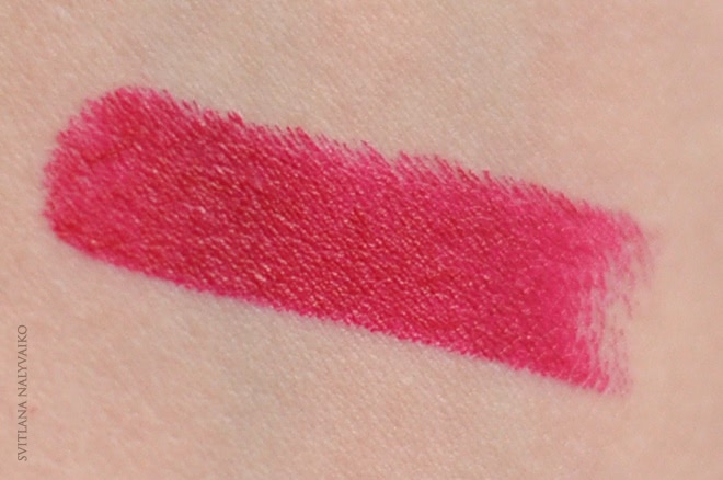 Когда подарок не разочаровал. Помада Make Up Factory Lip Color в оттенке 156 Red Temptation