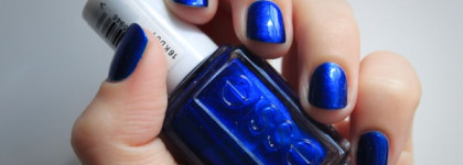 Essie Nail Polish - Aruba blue