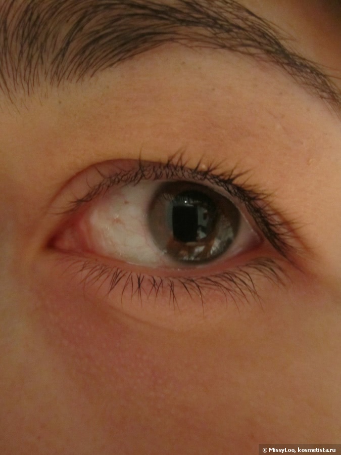 Уход за нежной кожей под глазами с Сывороткой «Интенсивное увлажнение» Guerlain Super Aqua-Serum Intense Hydration Wrinkle Plumper Eye Revive