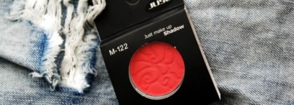 Когда хочется яркости Just Make Up Shadow M-122