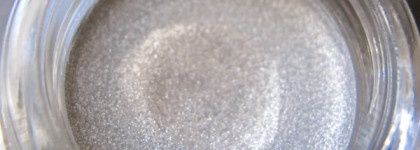 Моя прелесть Pupa Sporty Chic Vamp! Cream Eyeshadow 001 Purity Seal