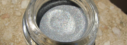 Моя прелесть Pupa Sporty Chic Vamp! Cream Eyeshadow 001 Purity Seal