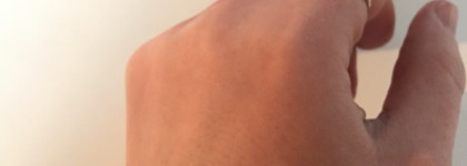 Два красных профессионала на страже красоты волос