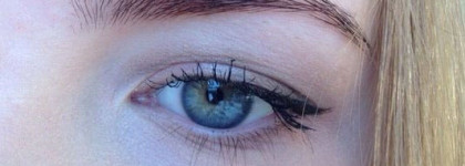 Натуральные брови вместе с Eyebrow cake powder  Nyx в оттенке Blonde