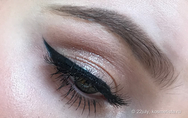 Тени с эффектом влажного века. Urban decay Moondust eyeshadow в оттенке Space cowboy