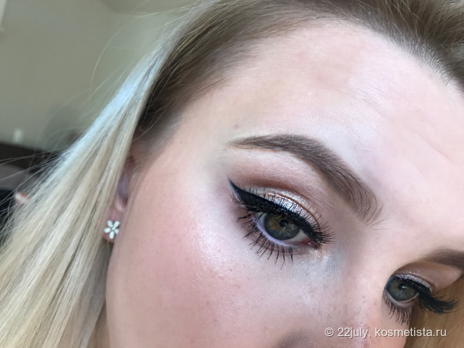 Тени с эффектом влажного века. Urban decay Moondust eyeshadow в оттенке Space cowboy