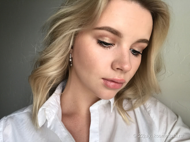 Тени с эффектом влажного века. Kiko Cream crash lasting color eyeshadow #09 Pearly gold от Kiko