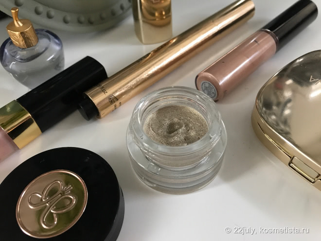 Тени с эффектом влажного века. Kiko Cream crash lasting color eyeshadow #09 Pearly gold от Kiko