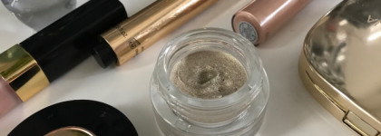 Тени с эффектом влажного века. Kiko Cream crash lasting color eyeshadow #09 Pearly gold от Kiko