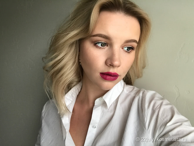 Тени с эффектом влажного века. Kiko Cream crash lasting color eyeshadow #09 Pearly gold от Kiko