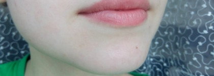 Новинка от Clinique - Pop Glaze Sheer Lip Colour + Primer в оттенке 02 Melon Drop Pop