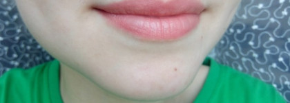 Новинка от Clinique - Pop Glaze Sheer Lip Colour + Primer в оттенке 02 Melon Drop Pop