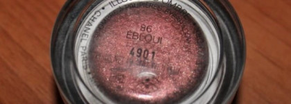 Не самый распространенный оттенок кремовых теней Chanel Illusion d’Ombre Long Wear Luminous Eyeshadow #86 Ebloui