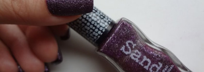 Маникюр с лаком и стемпингом Konad