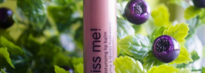 Новинка от Gosh оттеночный бальзам Kiss Me! Moisturizing Lip Balm в оттенке 01 Innocent Kiss