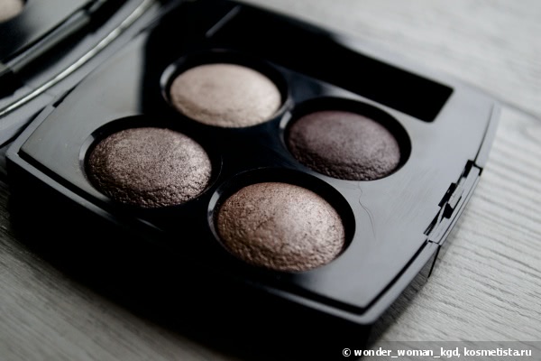 Встречают по одежке,провожают по...Chanel Les 4 Ombres Multi Effects Quadra Eyeshadow 226 Tisse Rivoli