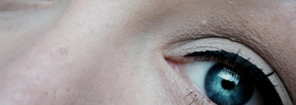 Топовое покрытие для ресниц и шикарные тени от Essence