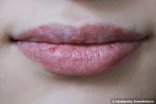 Помада-мусс Royal Nature Paint Mousse Lip Lacquer in PW590 True Blood