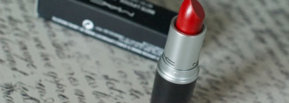 Матовая помада Mac Matte Lipstick Rouge A Levres Russian RED