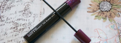 Тушь с двойным дозатором MAC Haute & Naughty Too Black Lash Mascara Double Benefice Noir Intense
