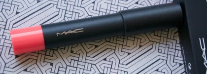 Mac Patentpolish Lip Pencil  Go For Girlie Блеск в стике