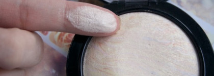 Хайлайтер MAC Mineralize Skinfinish Lightscapade