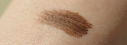 Бюджетная тушь для бровей Yves Rocher Couleurs Nature Eyebrow Mascara в оттенке 02