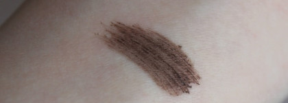 Бюджетная тушь для бровей Yves Rocher Couleurs Nature Eyebrow Mascara в оттенке 02