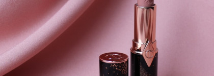 Звездная ночь от Charlotte Tilbury. Помада в оттенке JK Magic