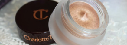 Нежнейшие тени от Charlotte Tilbury Eyes to Mesmerise в оттенке Jean