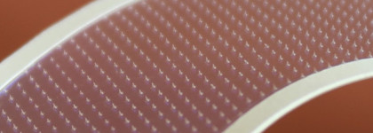 Чуда не произошло. Микроигольные патчи BLOM Microneedle Eye Patches Caffeine с кофеином от отечности под глазами