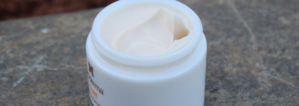 Подсвечивающая линейка для лица от Sesderma C-Vit с витамином С. Липосомальная сыворотка, крем-контур вокруг глаз и увлажняющий крем для лица