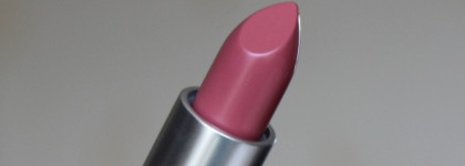 Помада MAC Matte Lipstick в оттенке 608 Mehr