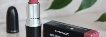 Помада MAC Matte Lipstick в оттенке 608 Mehr