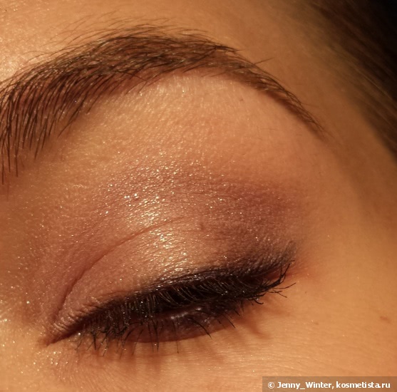 Четвёрка теней на «четвёрку»: Clarins Ombre Minerale 4 Couleurs Eye Quartet Mineral Palette в оттенке #05 Violet