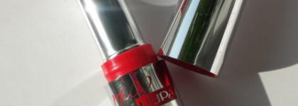 Ультрасияющая прозрачная помада Pupa Miss Pupa Lipstick spf 15 #304 Divine Raspberry