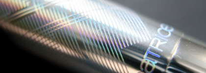 Призма, дай мне силу! Новинка от Catrice — Prisma Chrome Lipstick 040 Blue & Berry's