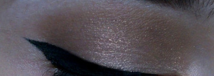 Чернее черного Подводка Make Up For Ever Ink Liner Matte Liquid Eyeliner №1 Matte Black