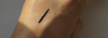 Чернее черного Подводка Make Up For Ever Ink Liner Matte Liquid Eyeliner №1 Matte Black