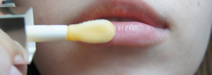 Масло-блеск для губ Clarins Instant Light Lip Comfort Oil #01 Honey