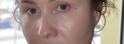 Восстанавливающий тональный флюид Soft Fluid Foundation SPF20 La Mer в оттенке 120 Ivory