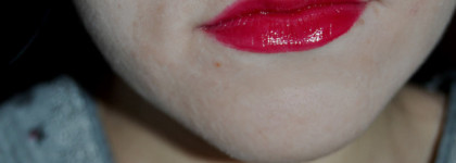 Леденцовый рубин Kiko Ultra Glossy Stylo lipstick Spf15 809 "Ruby Red"